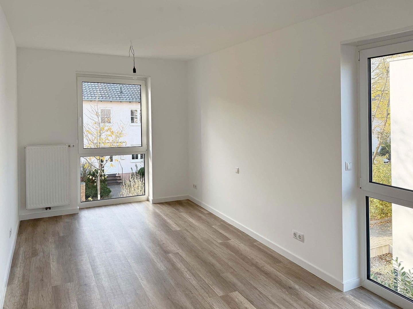 Predaj domu 154 m², pozemek 255 m², Eichenstraße 8i, Ludwigshafen, Porýnie-Falcko Predaj domu 154 m², pozemek 255 m², Eichenstraße 8i, Ludwigshafen, Porýnie-Falcko