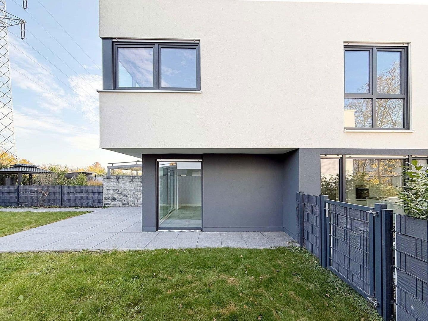 Predaj domu 154 m², pozemek 255 m², Eichenstraße 8i, Ludwigshafen, Porýnie-Falcko Predaj domu 154 m², pozemek 255 m², Eichenstraße 8i, Ludwigshafen, Porýnie-Falcko