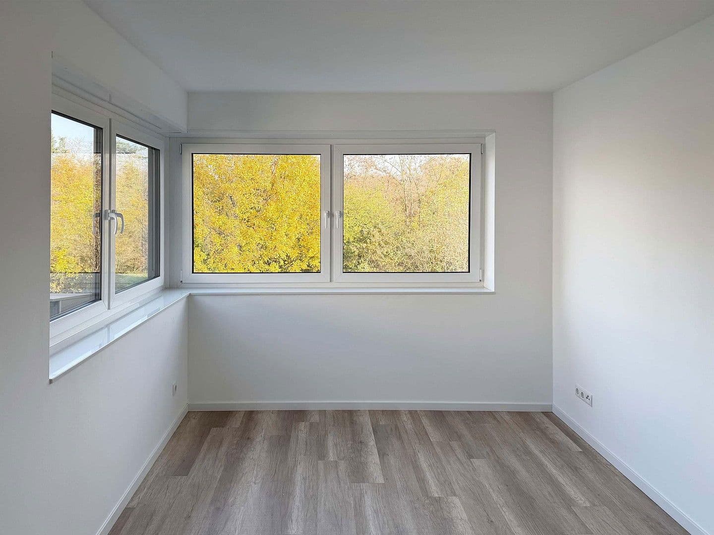 Predaj domu 154 m², pozemek 255 m², Eichenstraße 8i, Ludwigshafen, Porýnie-Falcko Predaj domu 154 m², pozemek 255 m², Eichenstraße 8i, Ludwigshafen, Porýnie-Falcko