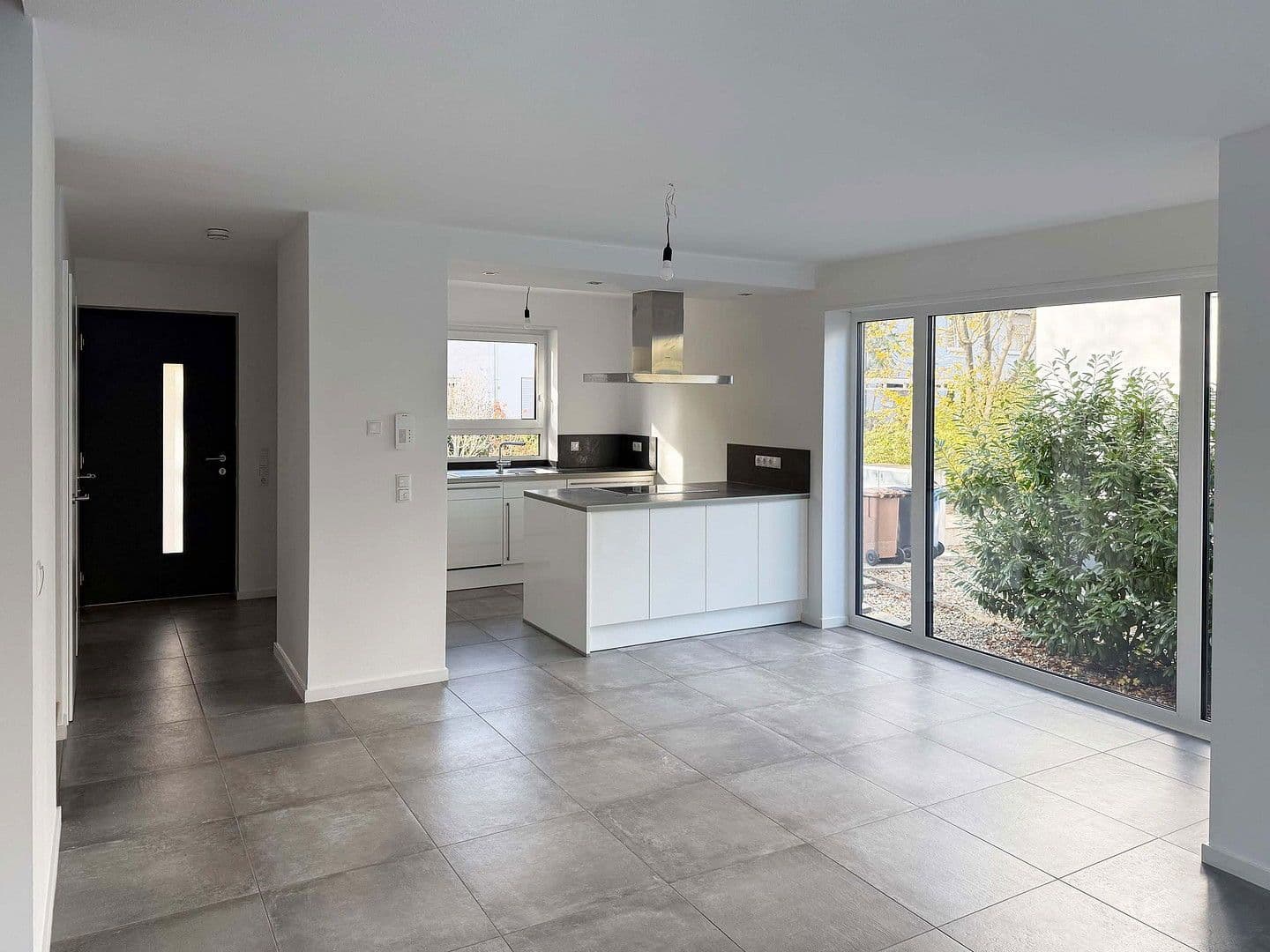 Predaj domu 154 m², pozemek 255 m², Eichenstraße 8i, Ludwigshafen, Porýnie-Falcko Predaj domu 154 m², pozemek 255 m², Eichenstraße 8i, Ludwigshafen, Porýnie-Falcko