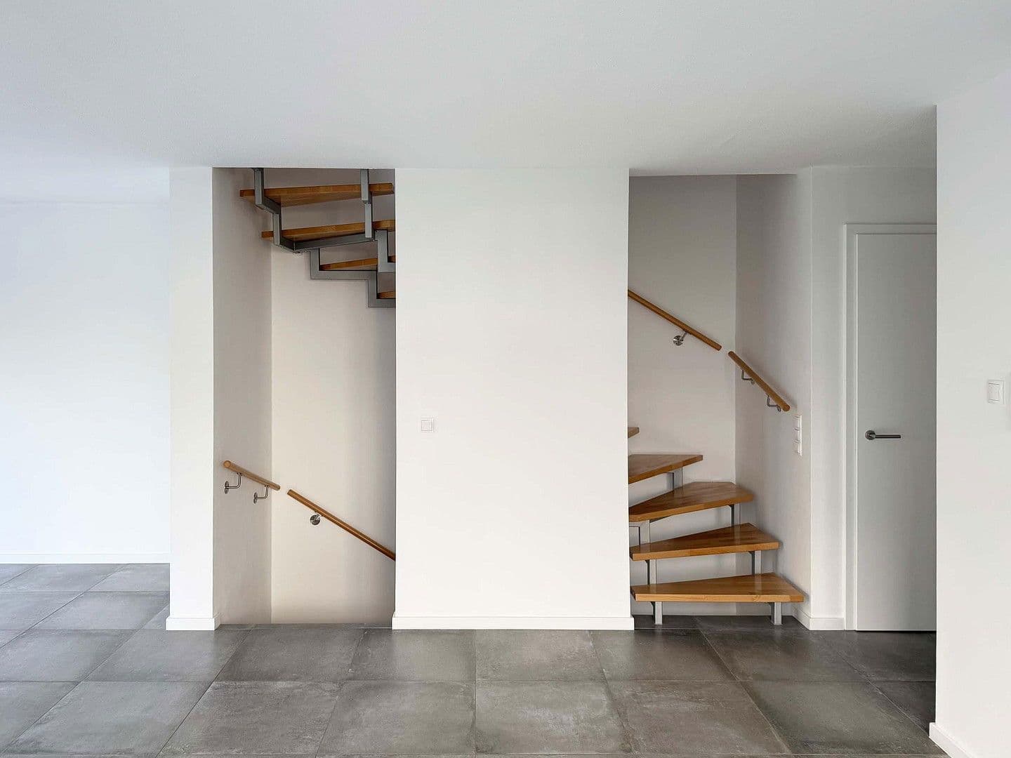 Predaj domu 154 m², pozemek 255 m², Eichenstraße 8i, Ludwigshafen, Porýnie-Falcko Predaj domu 154 m², pozemek 255 m², Eichenstraße 8i, Ludwigshafen, Porýnie-Falcko