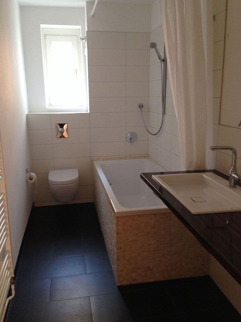 Predaj bytu 3-izbový 108 m², Berlin, Berlín Predaj bytu 3-izbový 108 m², Berlin, Berlín