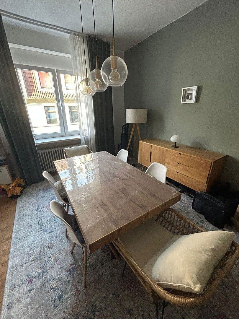 Prenájom bytu 5-izbový 122 m², Mühlenstr. 90, Bielefeld, Severné Porýnie - Westfálsko Prenájom bytu 5-izbový 122 m², Mühlenstr. 90, Bielefeld, Severné Porýnie - Westfálsko