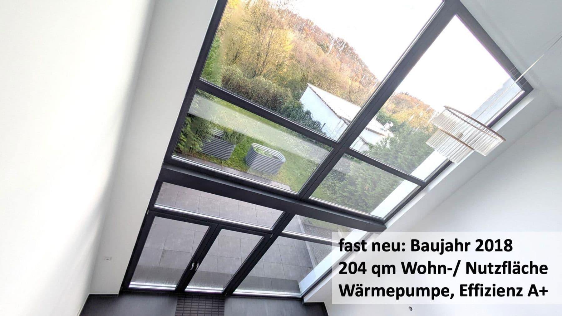 Predaj domu 171 m², pozemek 340 m², Bergisch Gladbach, Severné Porýnie - Westfálsko Predaj domu 171 m², pozemek 340 m², Bergisch Gladbach, Severné Porýnie - Westfálsko