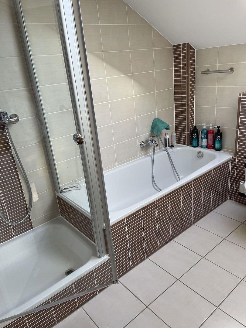 Predaj domu 130 m², pozemek 190 m², Weil der Stadt, Bádensko-Wurttembersko Predaj domu 130 m², pozemek 190 m², Weil der Stadt, Bádensko-Wurttembersko