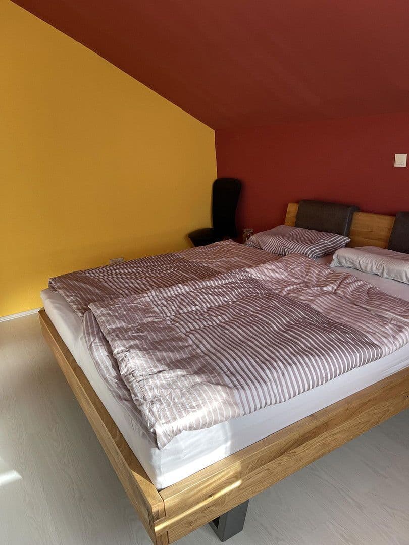 Predaj domu 130 m², pozemek 190 m², Weil der Stadt, Bádensko-Wurttembersko Predaj domu 130 m², pozemek 190 m², Weil der Stadt, Bádensko-Wurttembersko