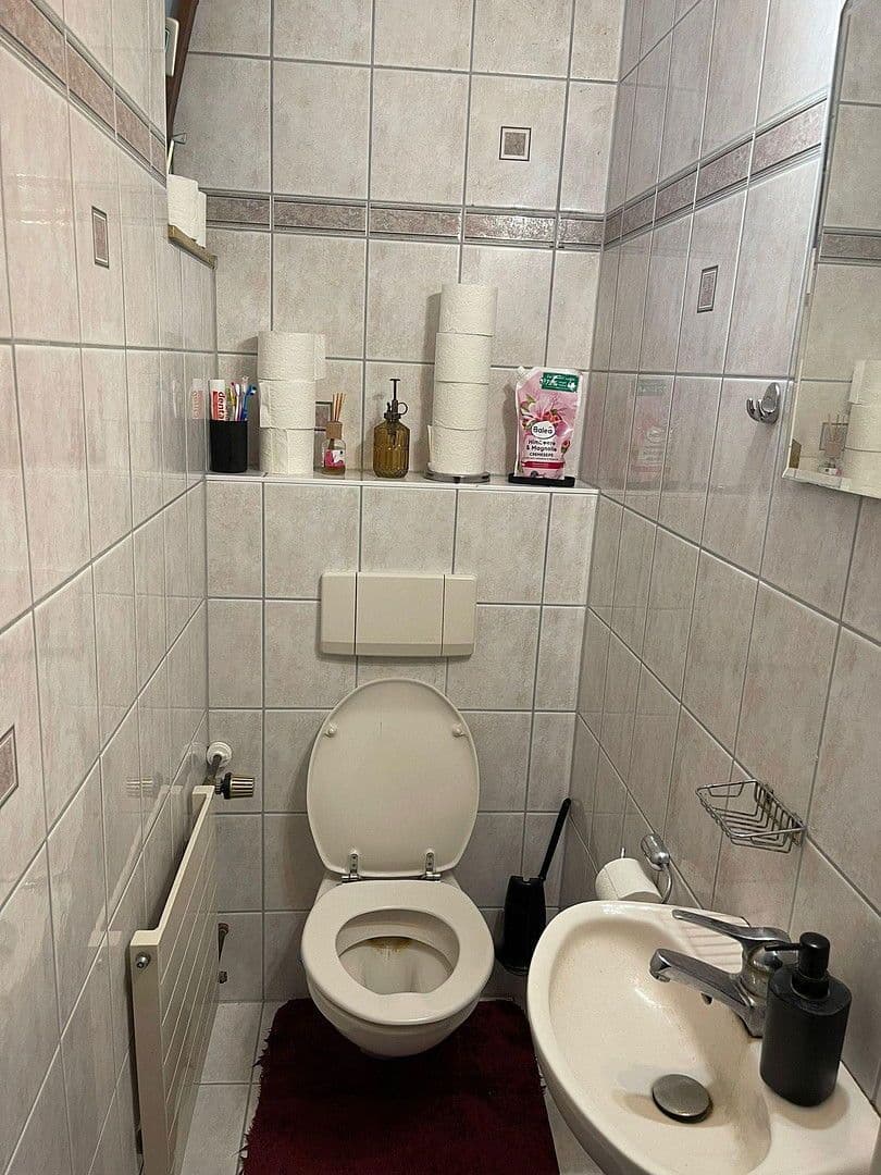 Predaj domu 142 m², pozemek 144 m², Schorndorf, Bádensko-Wurttembersko Predaj domu 142 m², pozemek 144 m², Schorndorf, Bádensko-Wurttembersko