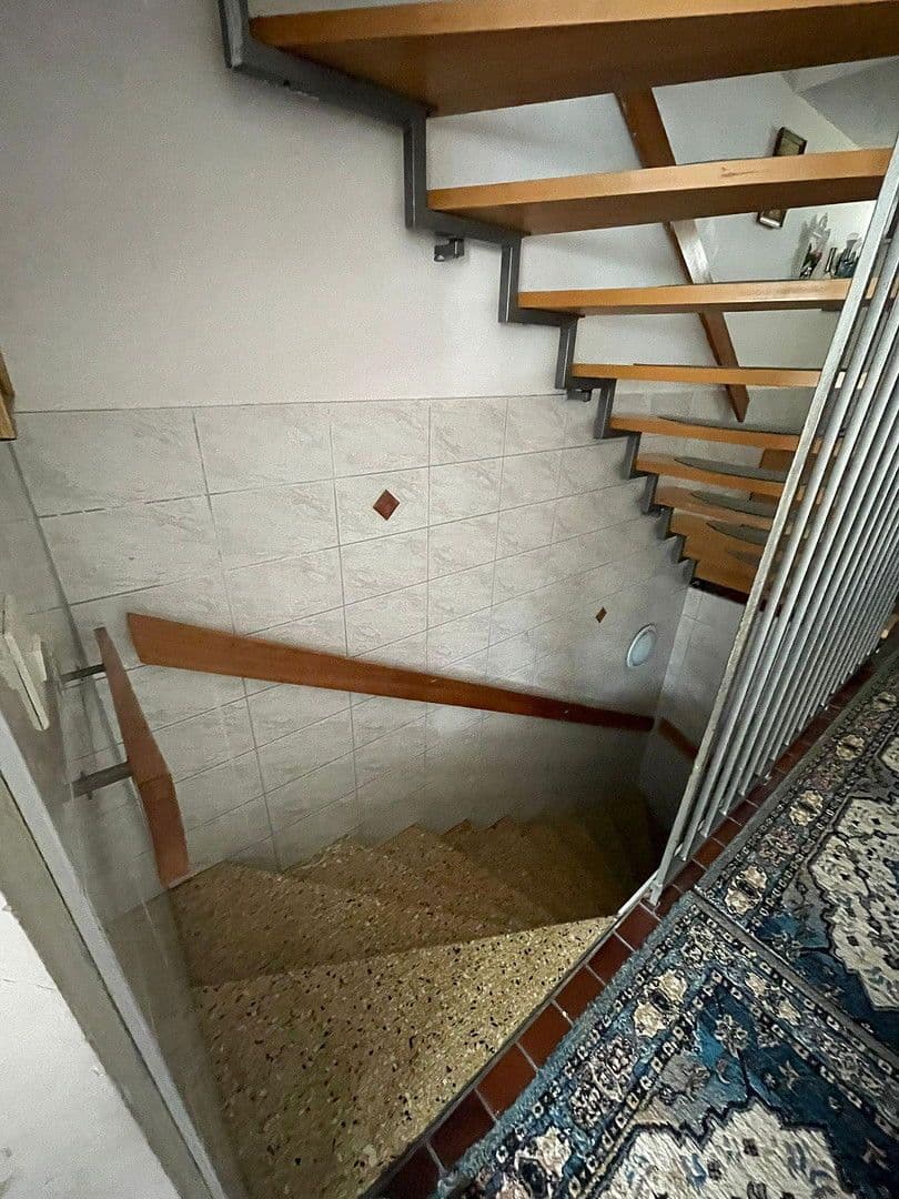 Predaj domu 142 m², pozemek 144 m², Schorndorf, Bádensko-Wurttembersko Predaj domu 142 m², pozemek 144 m², Schorndorf, Bádensko-Wurttembersko