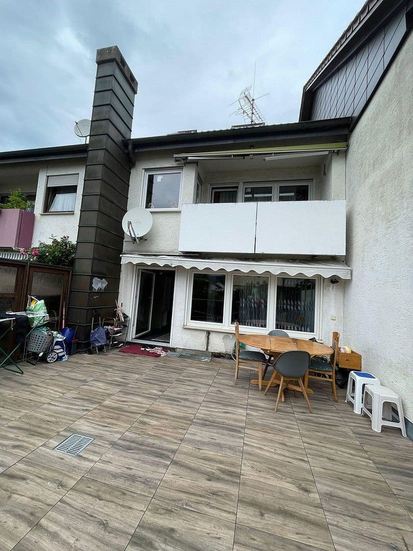 Predaj domu 142 m², pozemek 144 m², Schorndorf, Bádensko-Wurttembersko Predaj domu 142 m², pozemek 144 m², Schorndorf, Bádensko-Wurttembersko