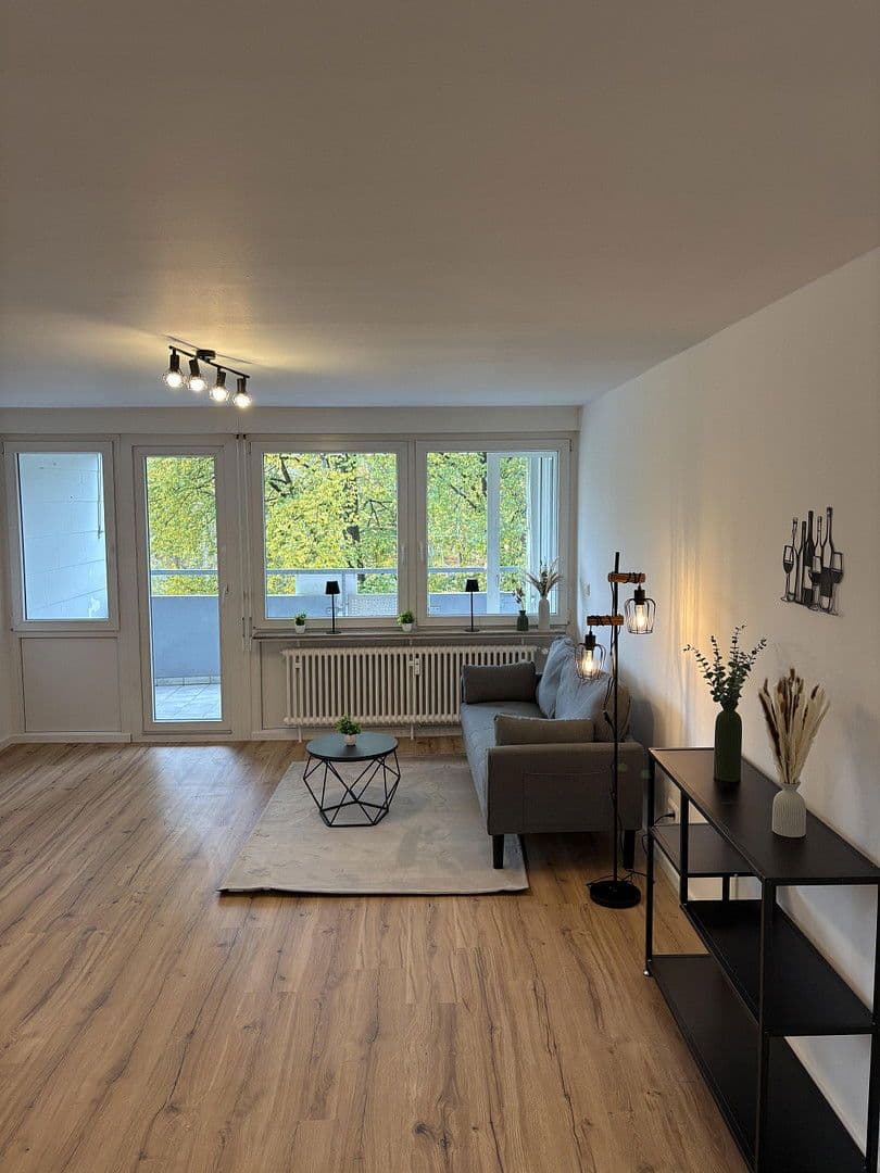 Predaj bytu 4-izbový 106 m², Grünewaldstraße 57, Nürtingen, Bádensko-Wurttembersko Predaj bytu 4-izbový 106 m², Grünewaldstraße 57, Nürtingen, Bádensko-Wurttembersko
