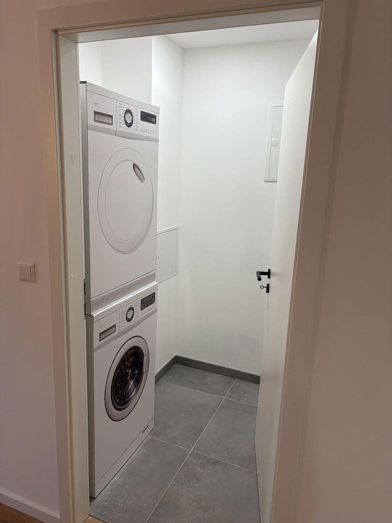 Predaj bytu 4-izbový 106 m², Grünewaldstraße 57, Nürtingen, Bádensko-Wurttembersko Predaj bytu 4-izbový 106 m², Grünewaldstraße 57, Nürtingen, Bádensko-Wurttembersko