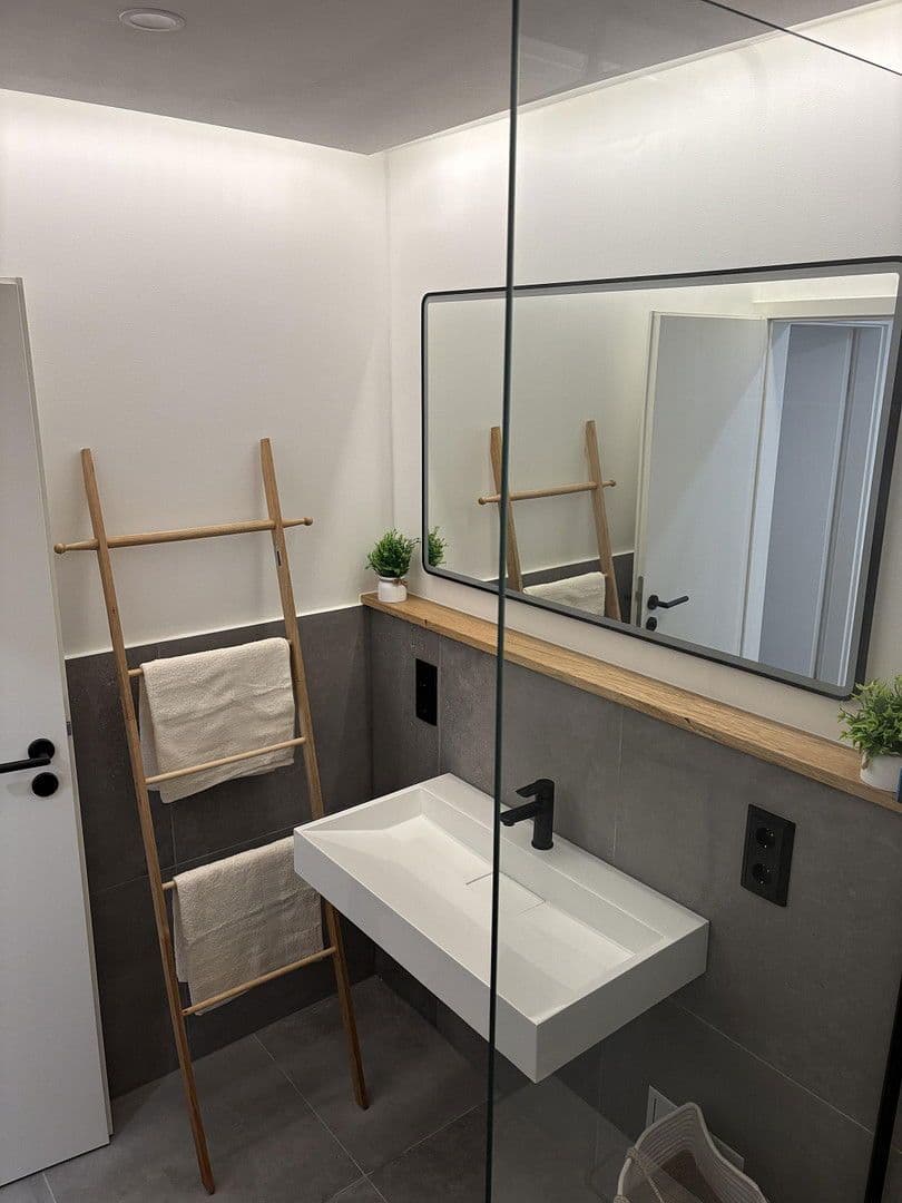 Predaj bytu 4-izbový 106 m², Grünewaldstraße 57, Nürtingen, Bádensko-Wurttembersko Predaj bytu 4-izbový 106 m², Grünewaldstraße 57, Nürtingen, Bádensko-Wurttembersko