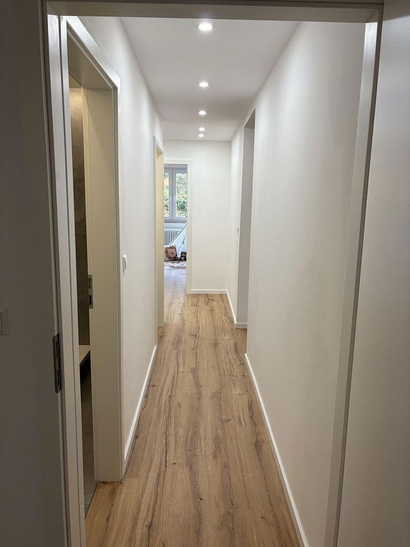 Predaj bytu 4-izbový 106 m², Grünewaldstraße 57, Nürtingen, Bádensko-Wurttembersko Predaj bytu 4-izbový 106 m², Grünewaldstraße 57, Nürtingen, Bádensko-Wurttembersko