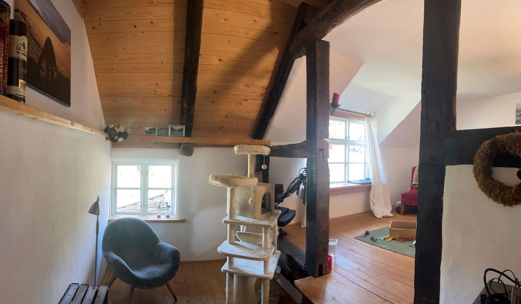 Predaj domu 280 m², pozemek 1.500 m², Lauenauer Straße 39, Bad Münder am Deister, Dolné Sasko Predaj domu 280 m², pozemek 1.500 m², Lauenauer Straße 39, Bad Münder am Deister, Dolné Sasko