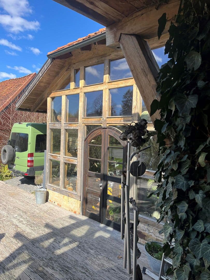 Predaj domu 280 m², pozemek 1.500 m², Lauenauer Straße 39, Bad Münder am Deister, Dolné Sasko Predaj domu 280 m², pozemek 1.500 m², Lauenauer Straße 39, Bad Münder am Deister, Dolné Sasko