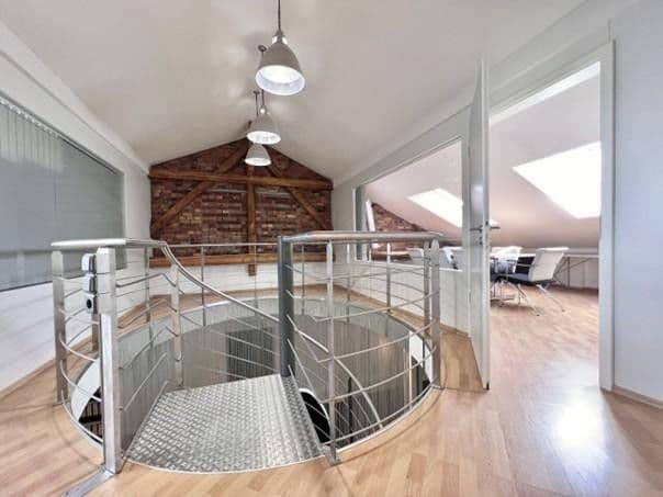 Prenájom kancelárie 330 m², wiesbaden-igstadt, Hesensko Prenájom kancelárie 330 m², wiesbaden-igstadt, Hesensko