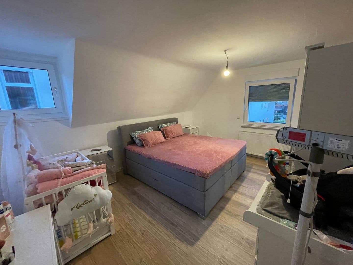 Predaj domu 190 m², pozemek 378 m², Grünerweg 12, Bad Vilbel, Hesensko Predaj domu 190 m², pozemek 378 m², Grünerweg 12, Bad Vilbel, Hesensko