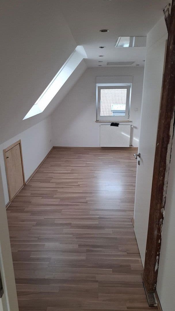 Predaj domu 190 m², pozemek 378 m², Grünerweg 12, Bad Vilbel, Hesensko Predaj domu 190 m², pozemek 378 m², Grünerweg 12, Bad Vilbel, Hesensko