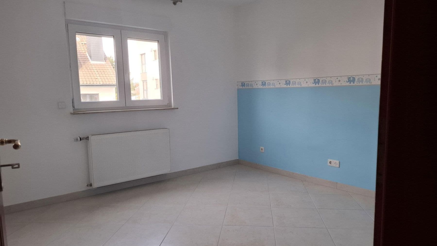 Predaj domu 190 m², pozemek 378 m², Grünerweg 12, Bad Vilbel, Hesensko Predaj domu 190 m², pozemek 378 m², Grünerweg 12, Bad Vilbel, Hesensko