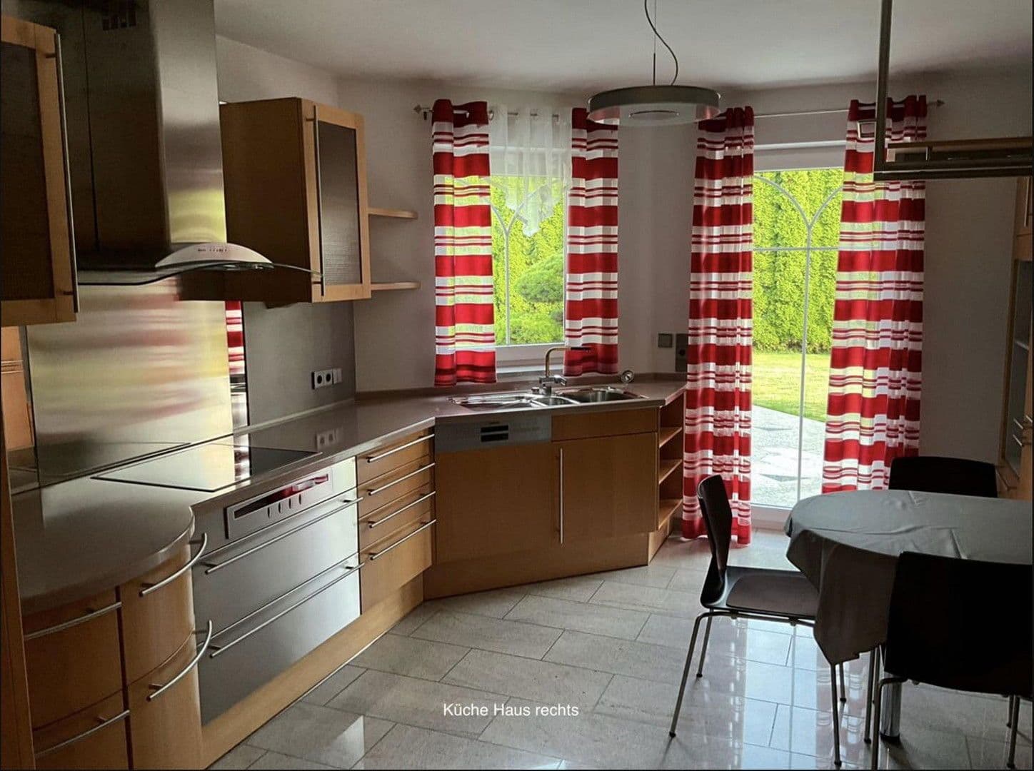 Predaj domu 520 m², pozemek 1.600 m², Dillingen an der Donau, Bavorsko Predaj domu 520 m², pozemek 1.600 m², Dillingen an der Donau, Bavorsko