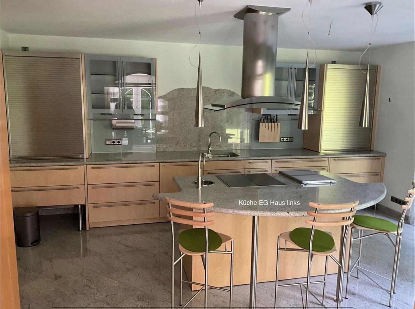 Predaj domu 520 m², pozemek 1.600 m², Dillingen an der Donau, Bavorsko Predaj domu 520 m², pozemek 1.600 m², Dillingen an der Donau, Bavorsko