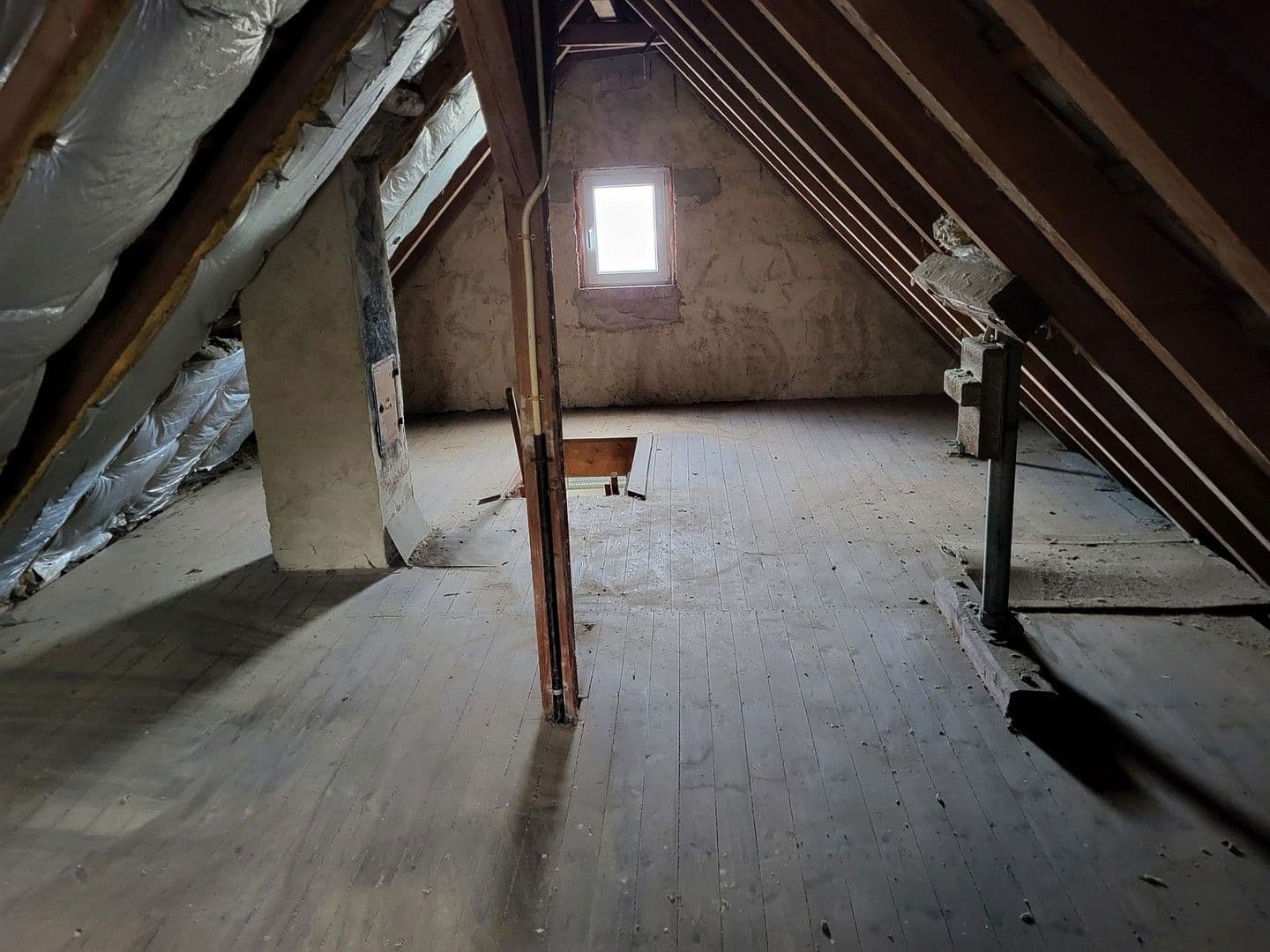 Predaj domu 78 m², pozemek 568 m², Neuenbürg, Bádensko-Wurttembersko Predaj domu 78 m², pozemek 568 m², Neuenbürg, Bádensko-Wurttembersko