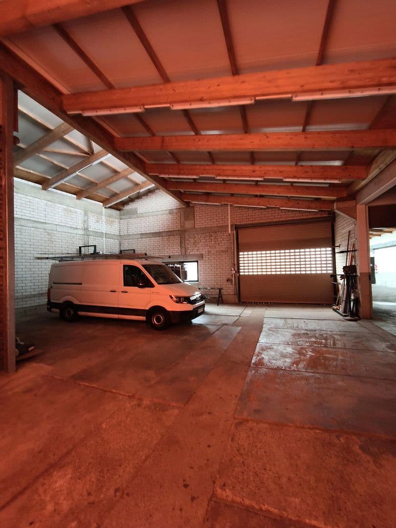 Prenájom nebytového priestoru 120 m², Erftstadt, Severné Porýnie - Westfálsko Prenájom nebytového priestoru 120 m², Erftstadt, Severné Porýnie - Westfálsko