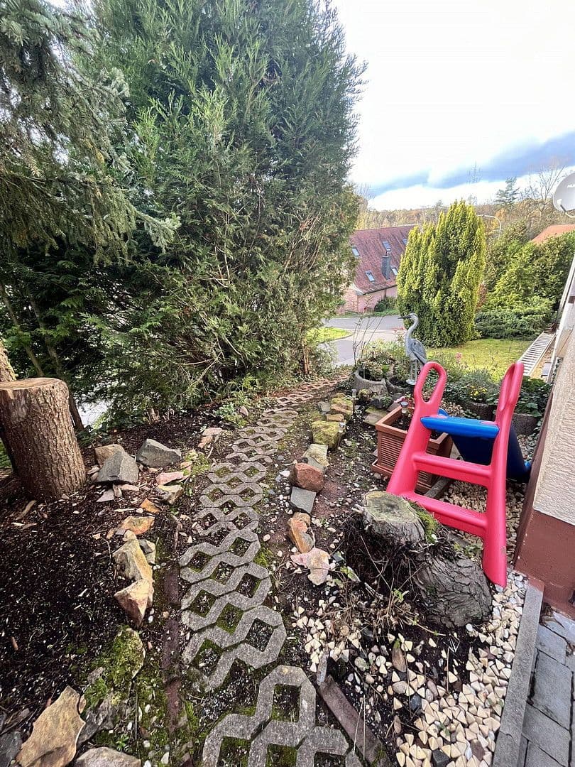 Predaj bytu 5-izbový 113 m², Wartenberg-Rohrbach, Porýnie-Falcko Predaj bytu 5-izbový 113 m², Wartenberg-Rohrbach, Porýnie-Falcko