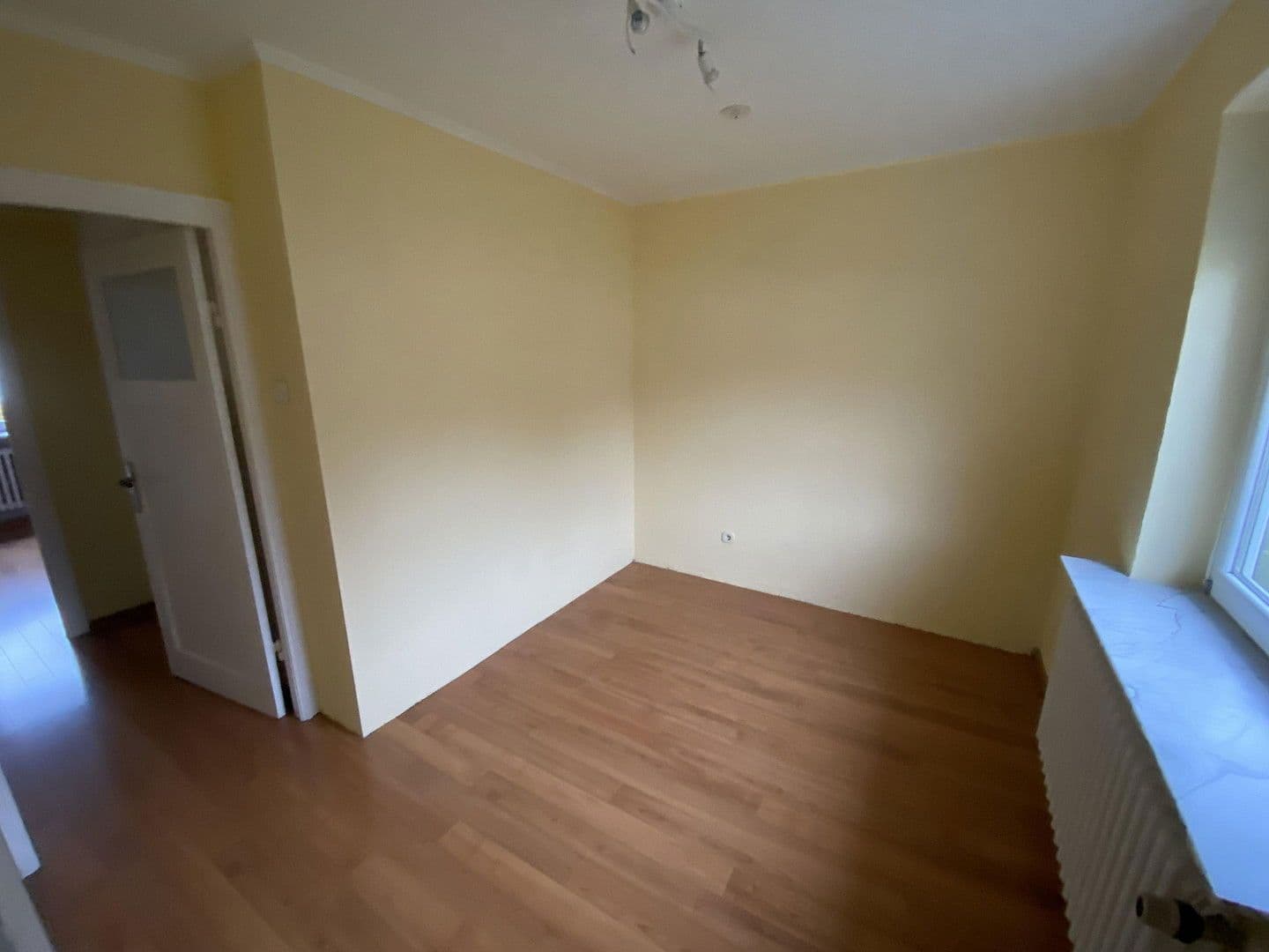 Predaj domu 78 m², pozemek 100 m², Wedel, Šlezvicko-Holštajnsko Predaj domu 78 m², pozemek 100 m², Wedel, Šlezvicko-Holštajnsko