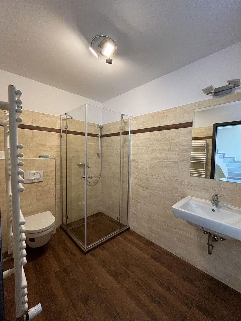 Predaj domu 178 m², pozemek 396 m², Hengersberg, Bavorsko Predaj domu 178 m², pozemek 396 m², Hengersberg, Bavorsko