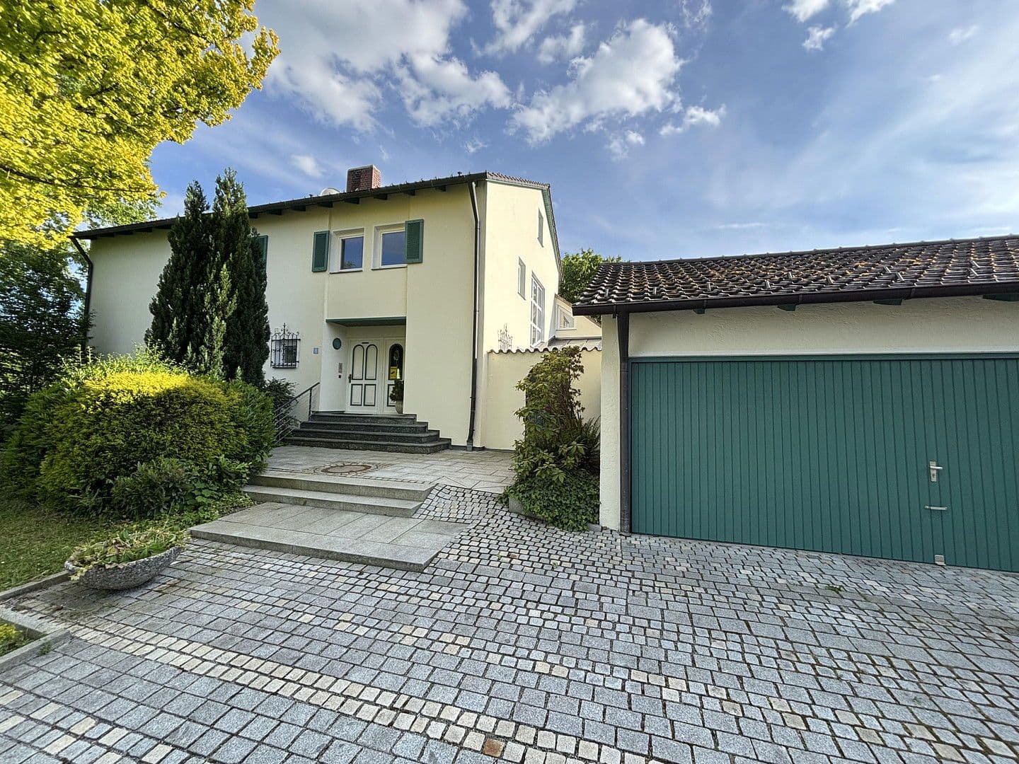 Predaj domu 448 m², pozemek 1.825 m², Passau, Bavorsko Predaj domu 448 m², pozemek 1.825 m², Passau, Bavorsko