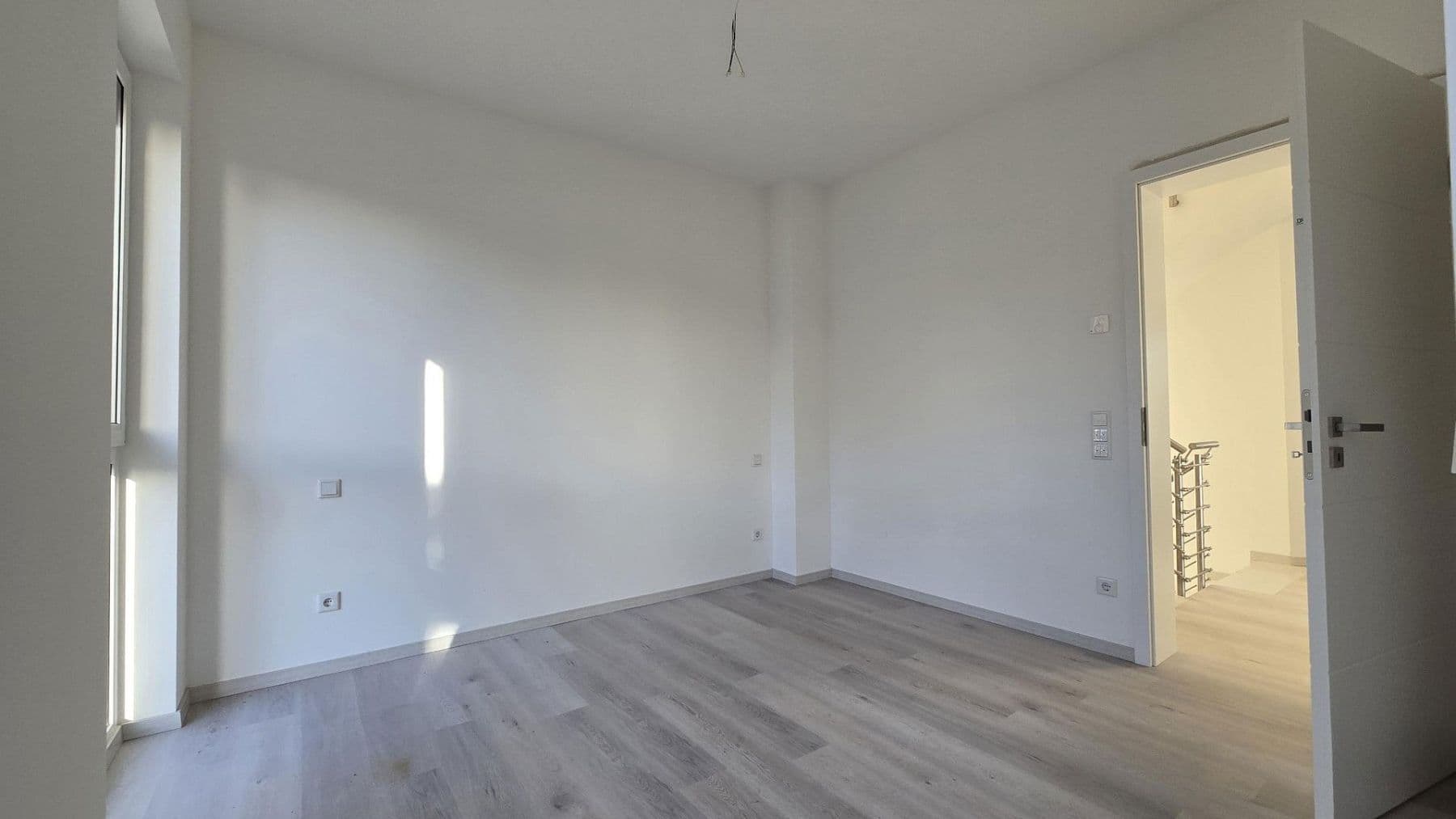 Prenájom domu 152 m², pozemek 100 m², Bornheim, Severné Porýnie - Westfálsko Prenájom domu 152 m², pozemek 100 m², Bornheim, Severné Porýnie - Westfálsko