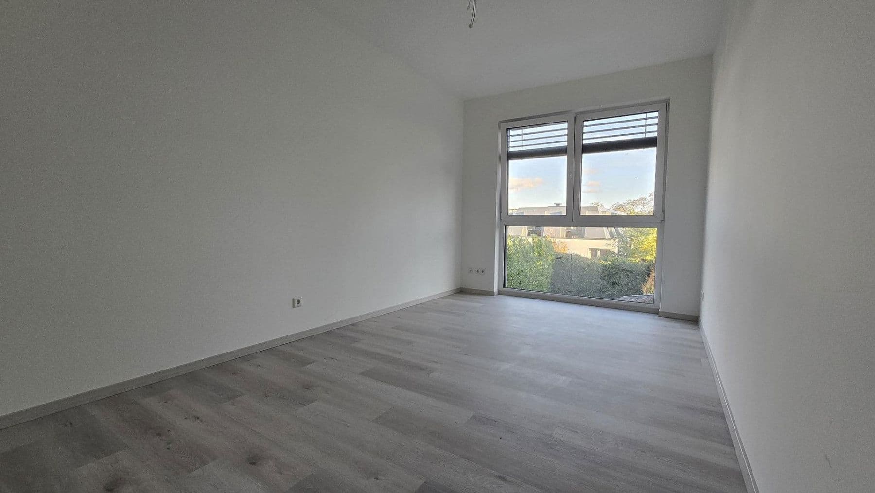 Prenájom domu 152 m², pozemek 100 m², Bornheim, Severné Porýnie - Westfálsko Prenájom domu 152 m², pozemek 100 m², Bornheim, Severné Porýnie - Westfálsko