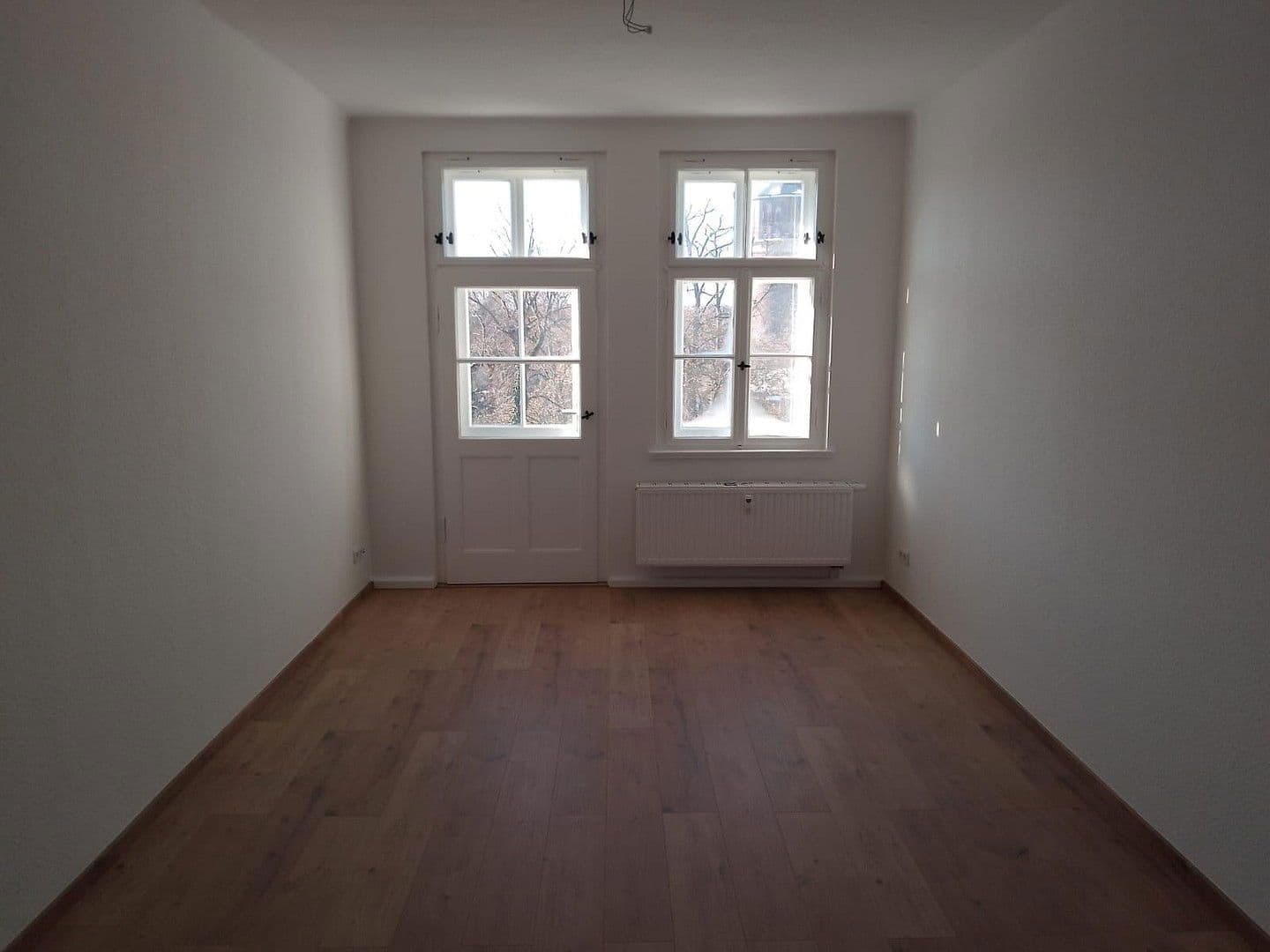 Prenájom bytu 4-izbový 100 m², Naunhofer Straße 53, Leipzig, Sasko Prenájom bytu 4-izbový 100 m², Naunhofer Straße 53, Leipzig, Sasko