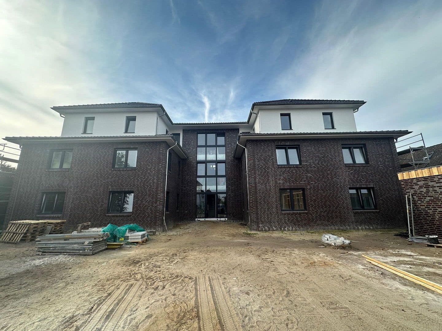 Prenájom bytu 3-izbový 93 m², Langwedel, Dolné Sasko Prenájom bytu 3-izbový 93 m², Langwedel, Dolné Sasko