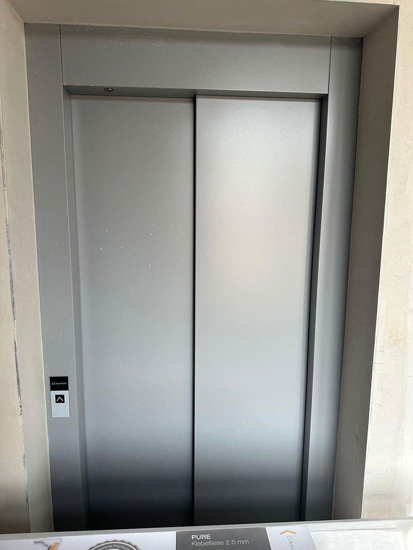 Prenájom bytu 3-izbový 93 m², Langwedel, Dolné Sasko Prenájom bytu 3-izbový 93 m², Langwedel, Dolné Sasko