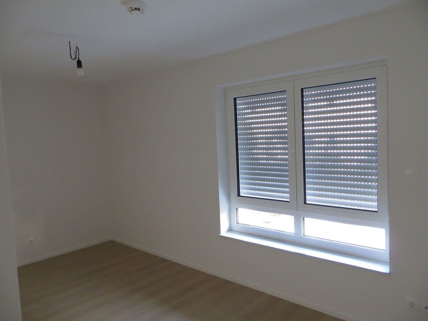 Prenájom bytu 3-izbový 90 m², Gäufelden, Bádensko-Wurttembersko Prenájom bytu 3-izbový 90 m², Gäufelden, Bádensko-Wurttembersko