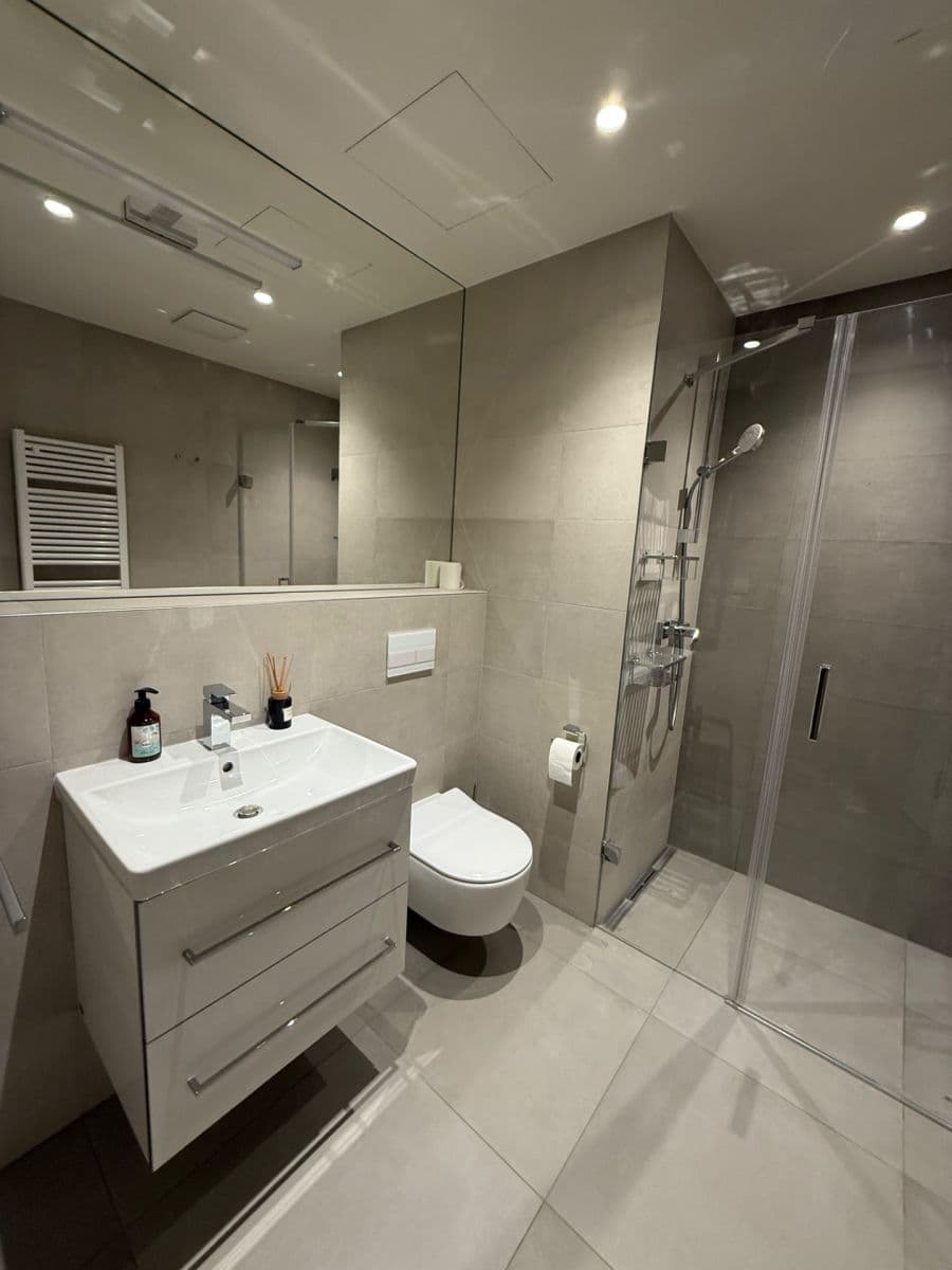 Prenájom bytu 2-izbový 48 m², U Průhonu, Praha, Praha Prenájom bytu 2-izbový 48 m², U Průhonu, Praha, Praha