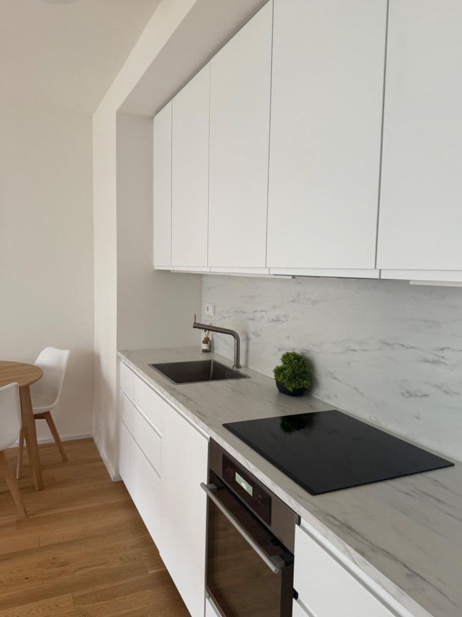 Prenájom bytu 2-izbový 48 m², U Průhonu, Praha, Praha Prenájom bytu 2-izbový 48 m², U Průhonu, Praha, Praha