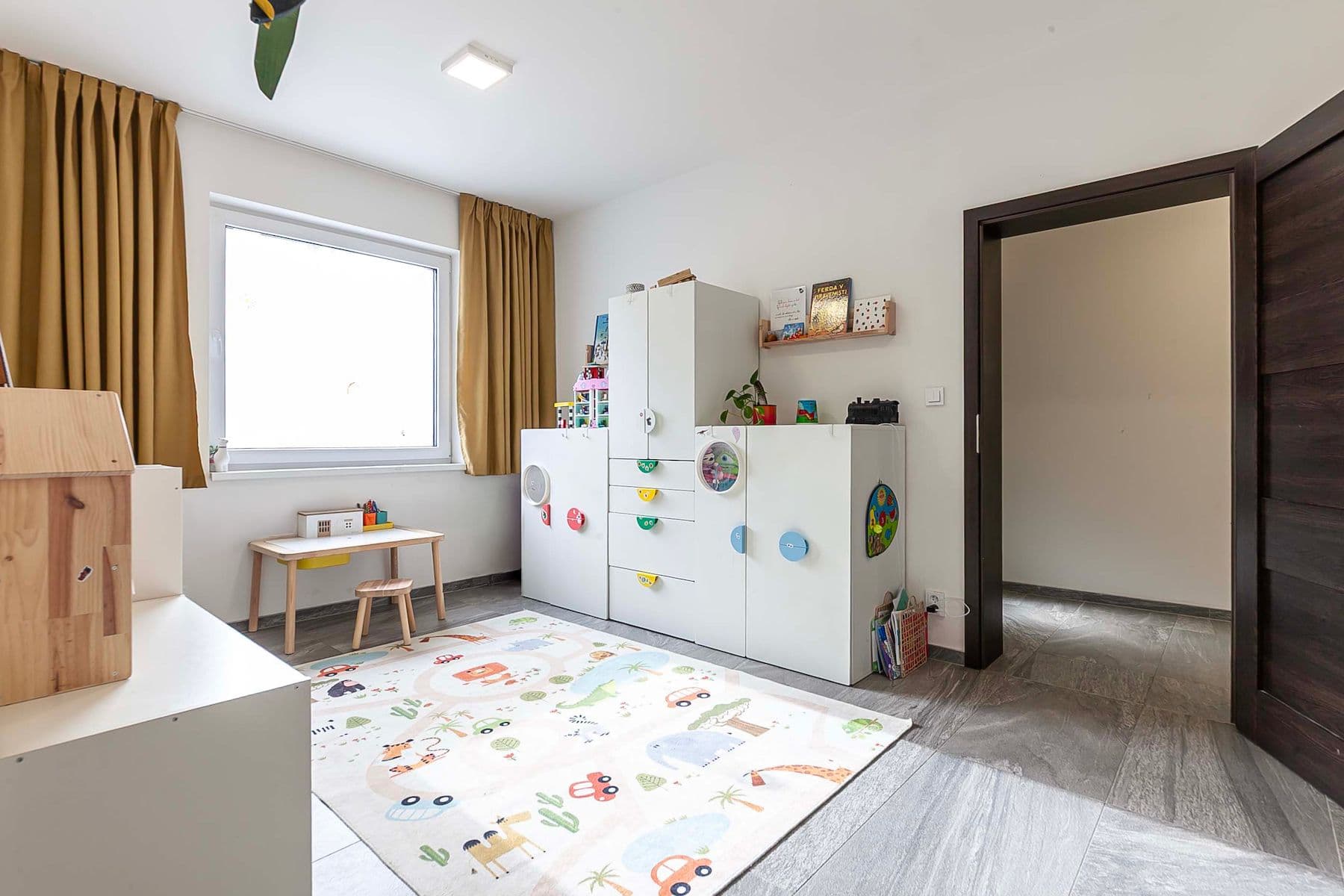 Predaj bytu 4-izbový 188 m², Na Baních, Praha, Praha Predaj bytu 4-izbový 188 m², Na Baních, Praha, Praha