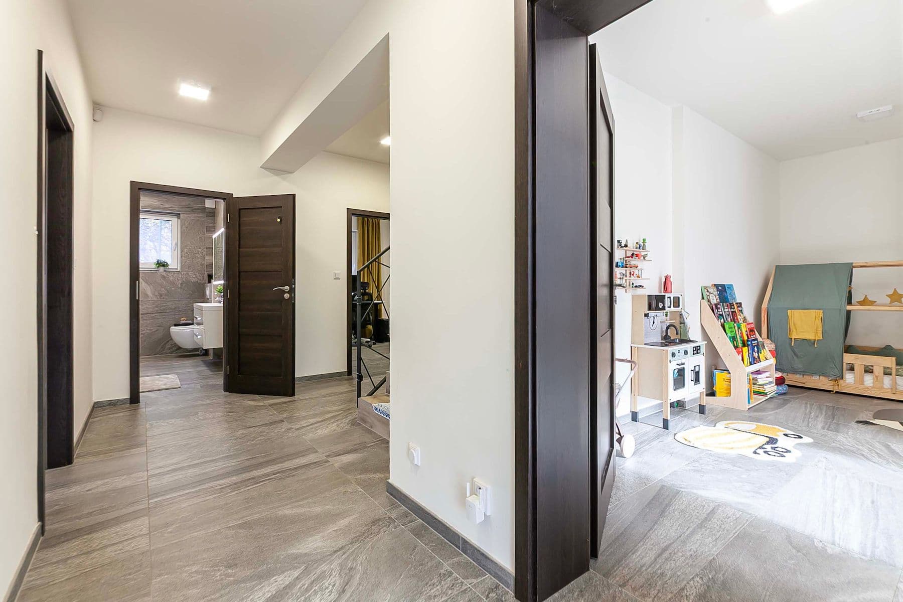 Predaj bytu 4-izbový 188 m², Na Baních, Praha, Praha Predaj bytu 4-izbový 188 m², Na Baních, Praha, Praha