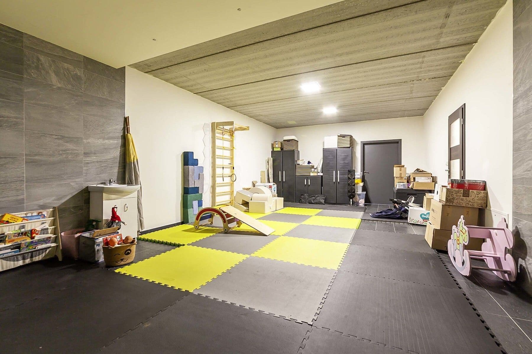 Predaj bytu 4-izbový 188 m², Na Baních, Praha, Praha Predaj bytu 4-izbový 188 m², Na Baních, Praha, Praha