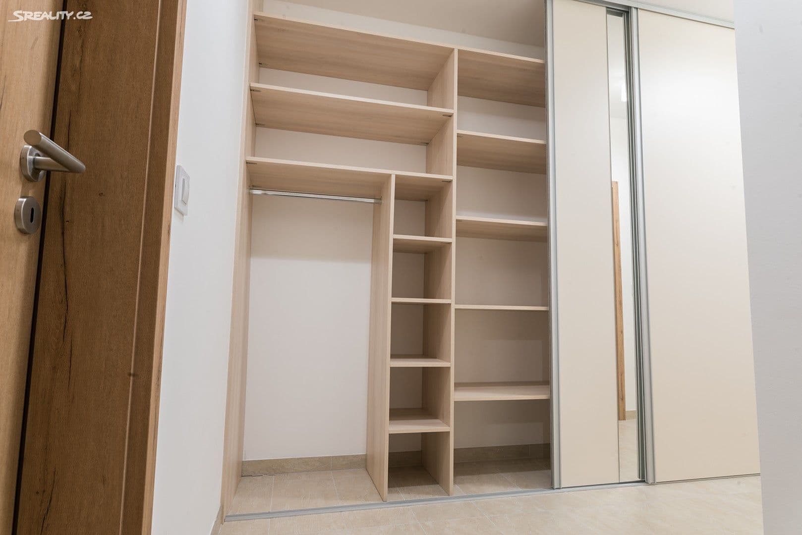 Prenájom bytu 2-izbový 60 m², Zvěřinova, Praha, Praha Prenájom bytu 2-izbový 60 m², Zvěřinova, Praha, Praha