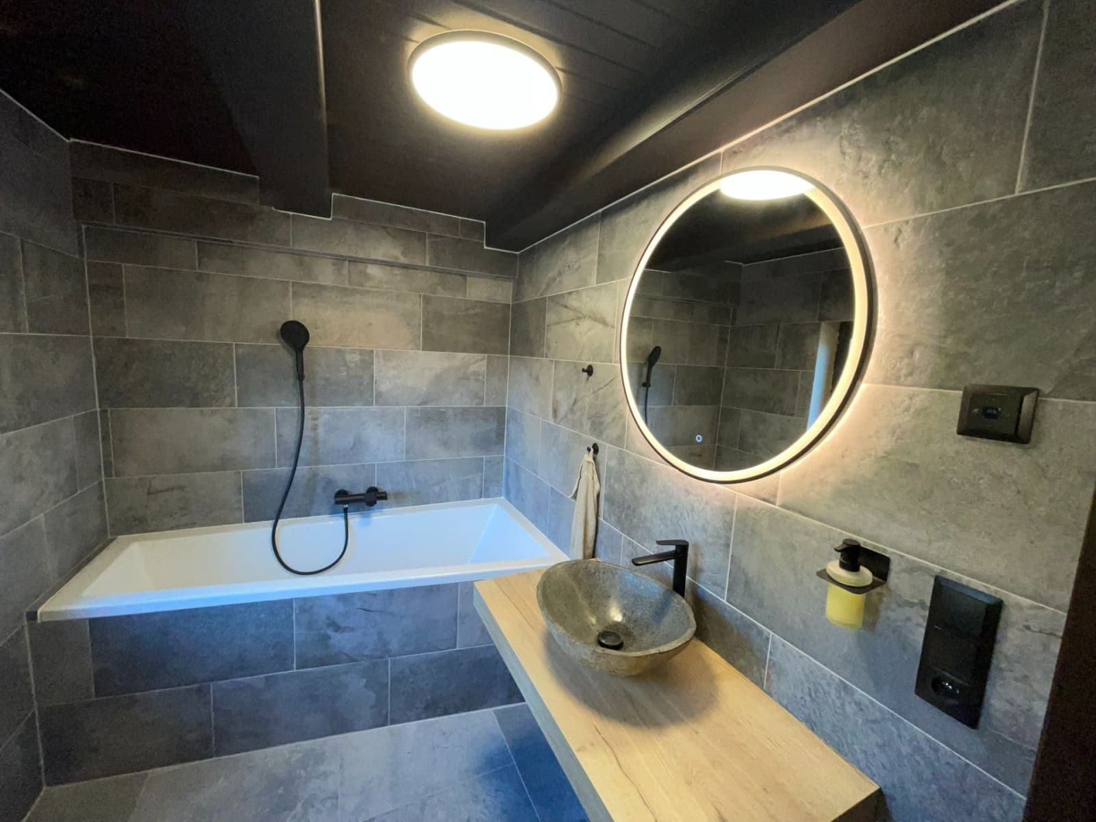 Predaj domu 271 m², pozemek 2.776 m², Pustinská, Desná, Liberecký kraj Predaj domu 271 m², pozemek 2.776 m², Pustinská, Desná, Liberecký kraj