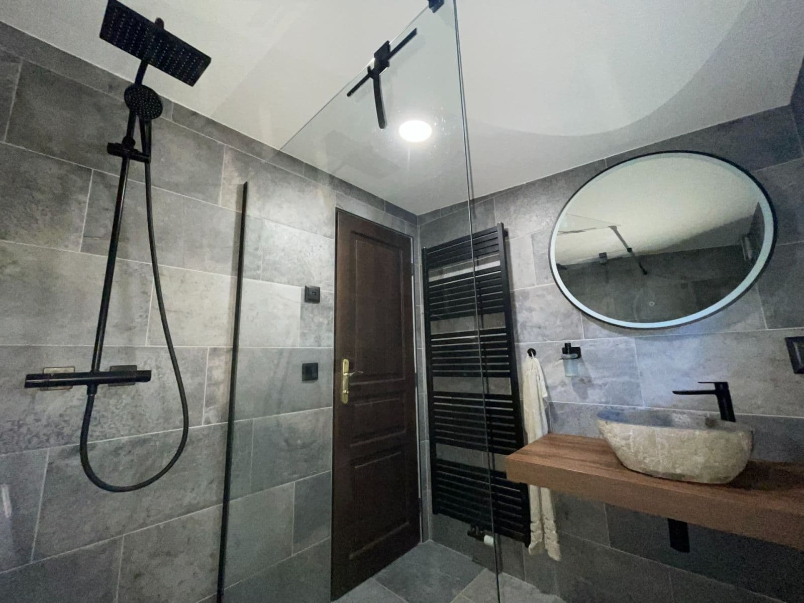 Predaj domu 271 m², pozemek 2.776 m², Pustinská, Desná, Liberecký kraj Predaj domu 271 m², pozemek 2.776 m², Pustinská, Desná, Liberecký kraj