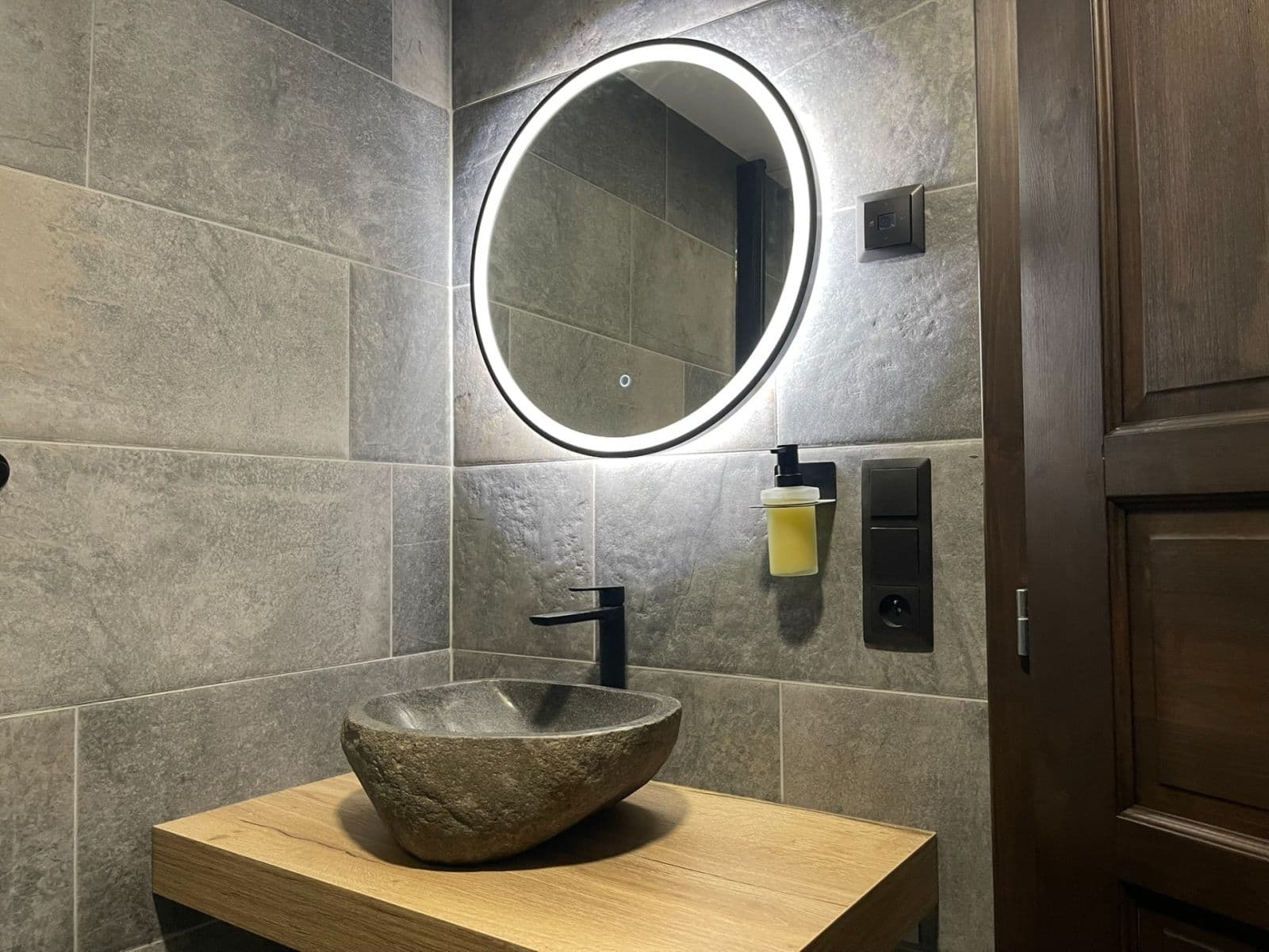 Predaj domu 271 m², pozemek 2.776 m², Pustinská, Desná, Liberecký kraj Predaj domu 271 m², pozemek 2.776 m², Pustinská, Desná, Liberecký kraj