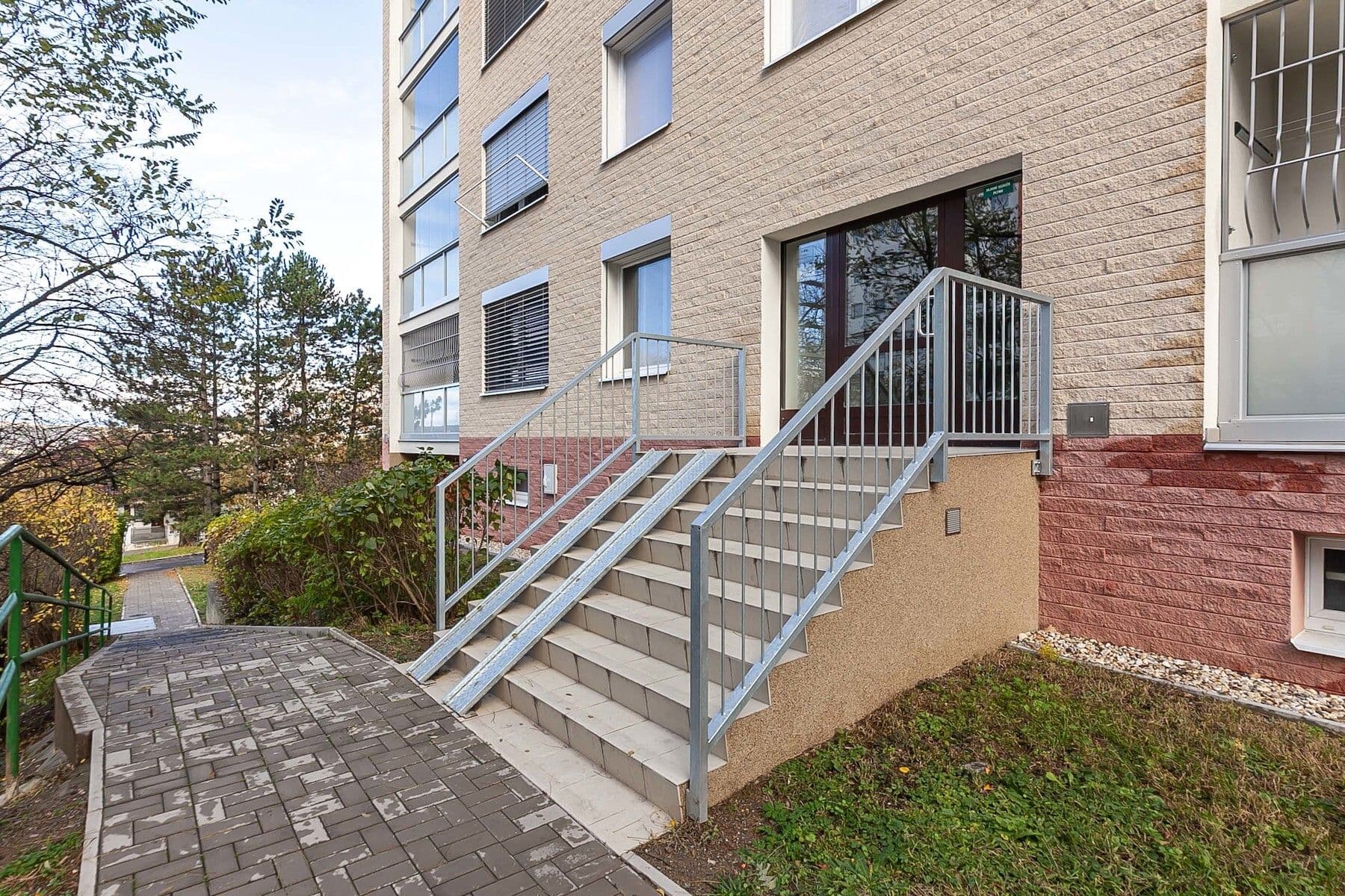 Predaj bytu 2-izbový 41 m², Semická, Praha, Praha Predaj bytu 2-izbový 41 m², Semická, Praha, Praha