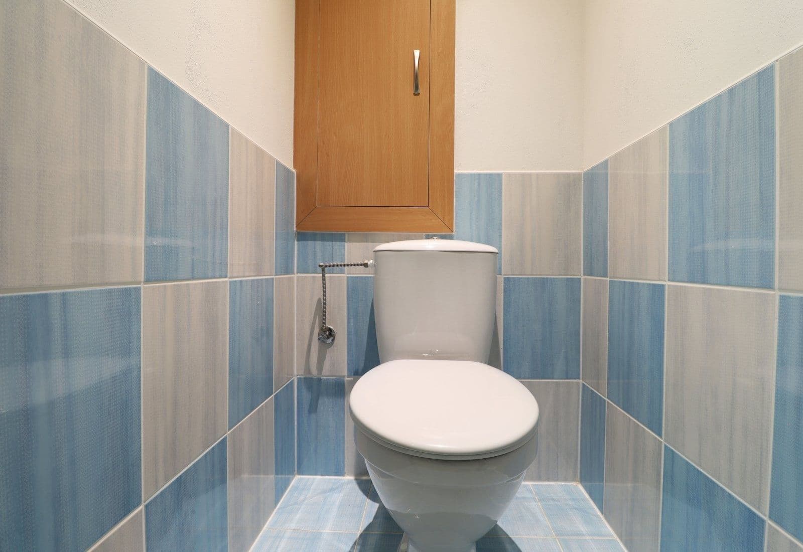 Prenájom bytu 3-izbový 65 m², Jažlovická, Praha, Praha Prenájom bytu 3-izbový 65 m², Jažlovická, Praha, Praha