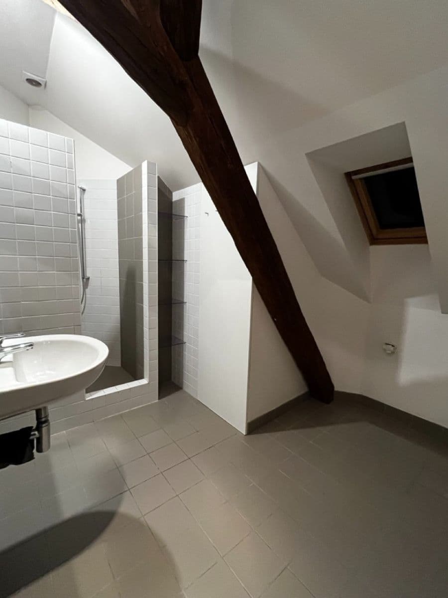 Prenájom bytu 2-izbový 76 m², K Tuchoměřicům, Praha, Praha Prenájom bytu 2-izbový 76 m², K Tuchoměřicům, Praha, Praha