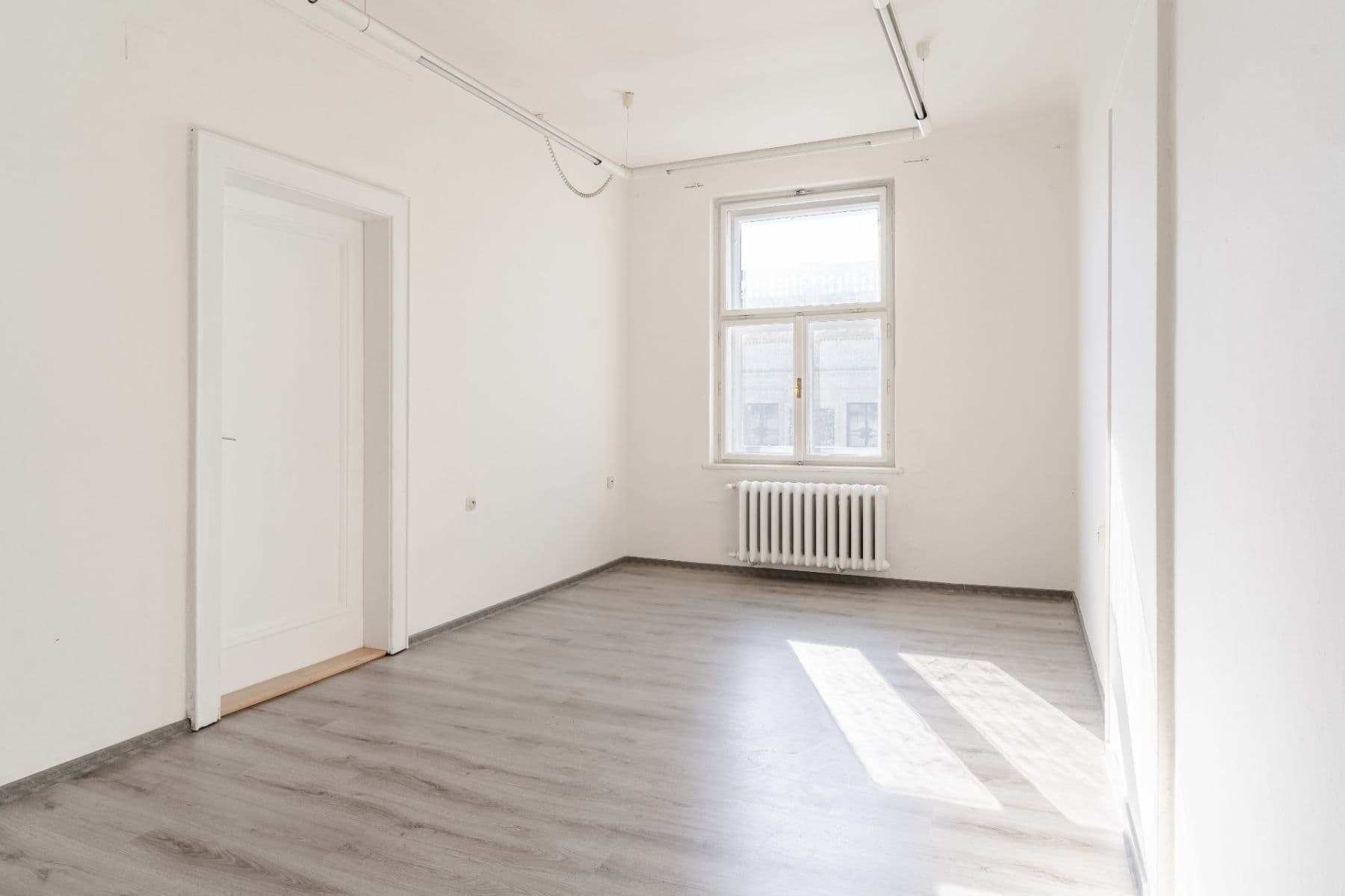 Prenájom kancelárie 50 m², Dvořákova, Brno, Jihomoravský kraj Prenájom kancelárie 50 m², Dvořákova, Brno, Jihomoravský kraj